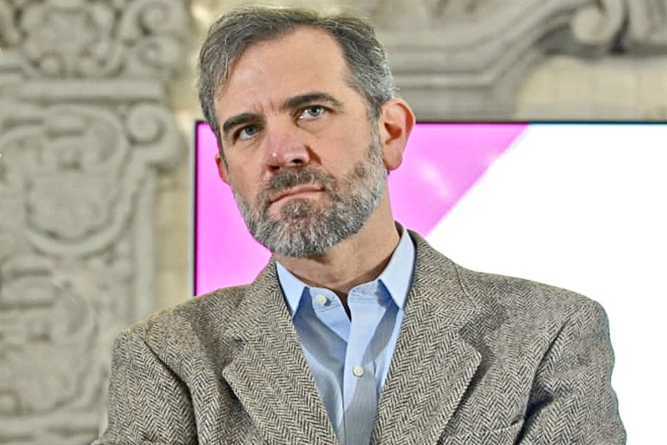 El titular de Segob, Adán Augusto López, fue quien instruyó a legisladores 'destazar' al INE, acusó ayer su consejero presidente Lorenzo Córdova.