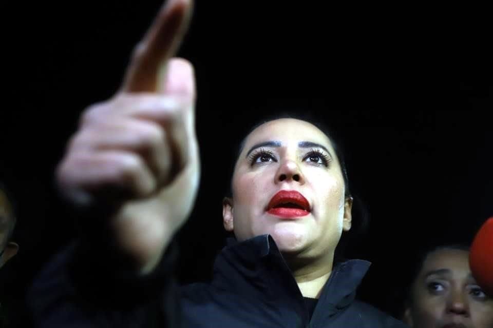 La Alcaldesa Sandra Cuevas aseguró que ella no vio la propaganda en contra de la Jefa de Gobierno, Claudia Sheinbaum, que fue hallada en oficinas de la Cuauhtémoc.