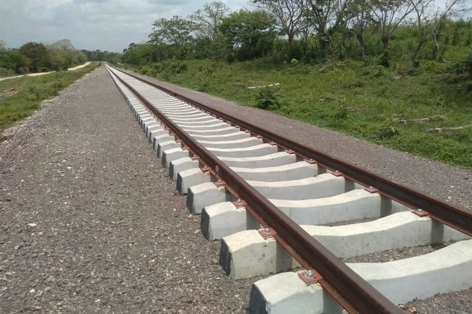 Obras del Tren Transístmico en Sayula de Alemán.