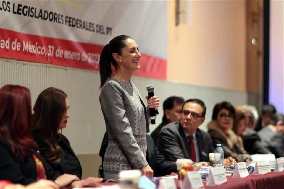 Claudia Sheinbaum, afirmó ante miembros de Morena que el partido ganará las elecciones en 2024 por la Jefatura de Gobierno.