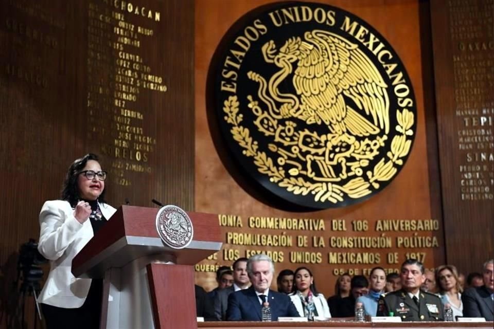 La Ministra presidenta de la SCJN, Norma Piña, urgió la independencia del Poder Judicial ante el Presidente AMLO.