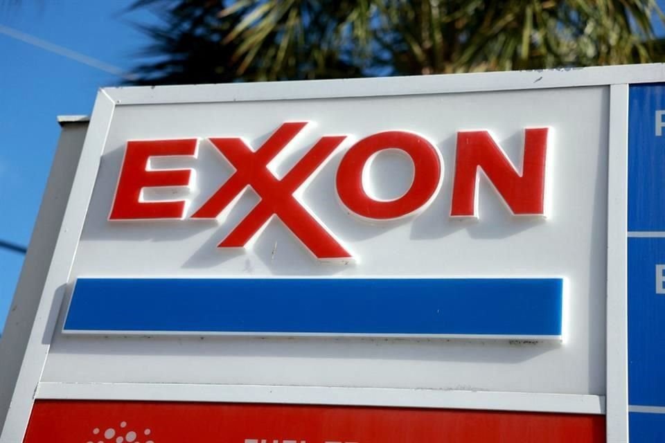 Exxon Mobil Corp. alcanzó un valor de mercado de 475 mil millones de dólares, superando los 469 mil millones de Tesla.