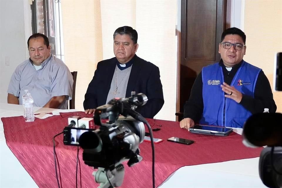 El sacerdote, Marvin Ajic, director de dicho albergue en conferencia con el Obispo de la Dicesis, Enrique Snchez, habl sobre el aumento en el arribo de migrantes en el 2023.
