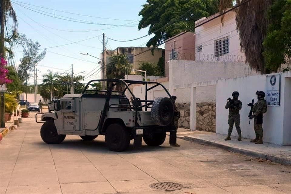 Elementos de Agencia de Investigación Criminal efectuaron cateo en domicilio de Cancún, Quintana Roo, presuntamente ligado a Florian Tudor.