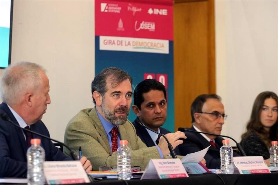 El presidente del INE, Lorenzo Córdova, se encuentra a días de dejar el cargo. Hoy advirtió que no se debe despertar al 'México bronco'.