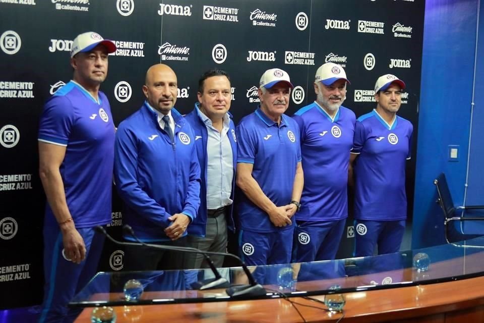 El nuevo entrenador y directivo de Cruz Azul.