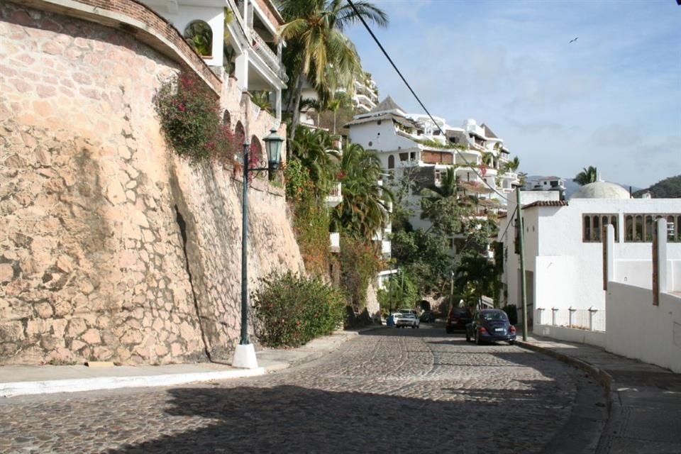 Estados Unidos impuso sanciones económicas a ocho empresas jaliscienses por presuntamente estafar a estadounidenses propietarios de viviendas en destinos como Vallarta.