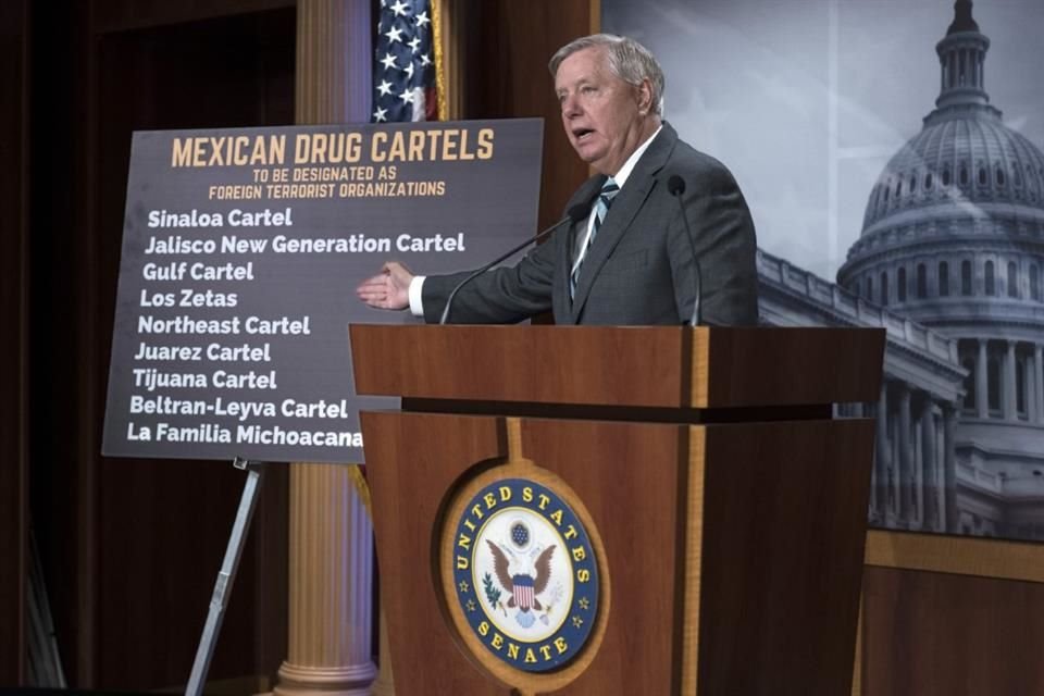 Lindsey Graham presentó una iniciativa que obligaría a incluir a cárteles mexicanos en la lista de entidades terroristas.