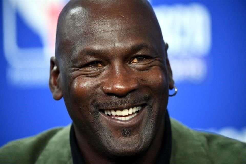 Jordan dejaría de ser propietario de los Hornets.