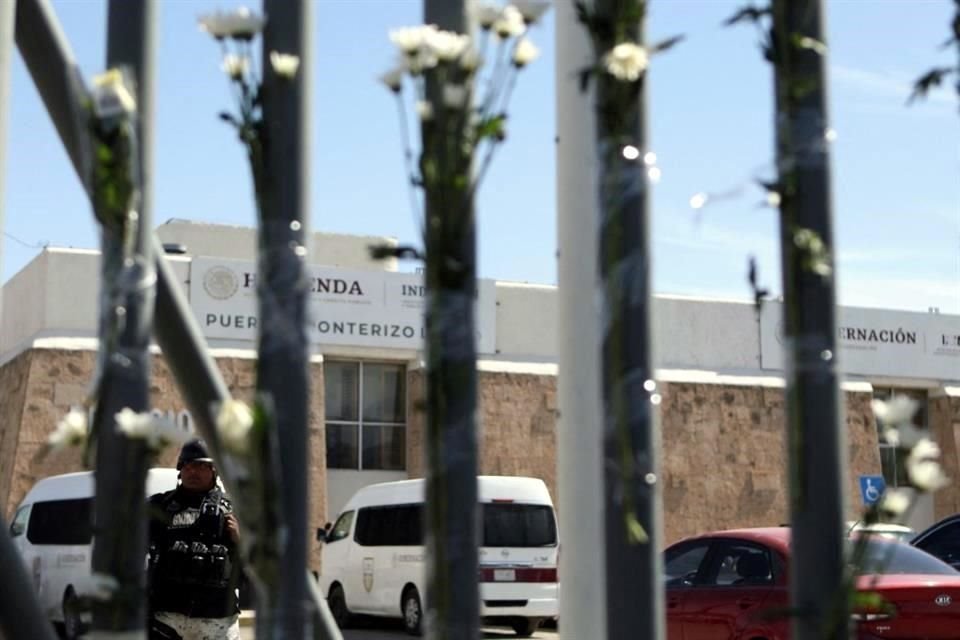 Activistas responsabilizan a las políticas antimigrantes de EU de la desgracia en Ciudad Juárez, en donde murieron 39 personas.