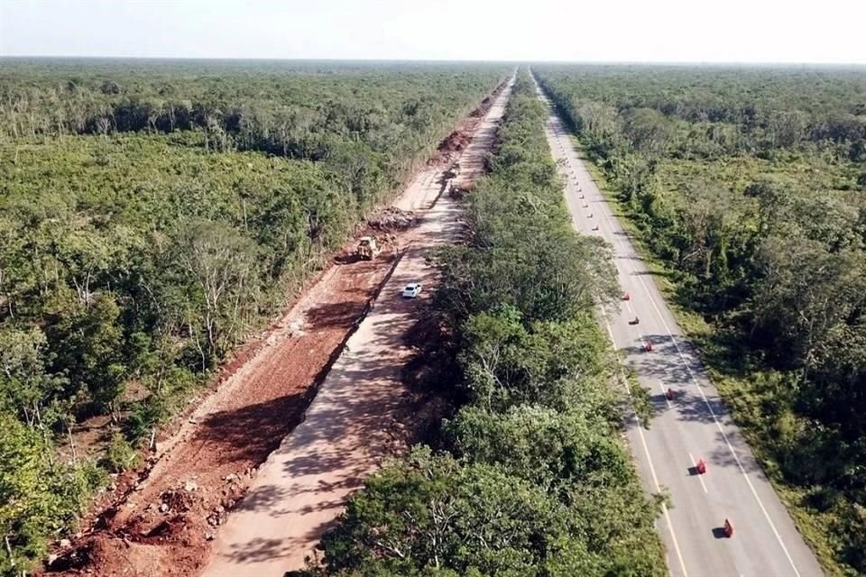 A decretazos y con el argumento de seguridad nacional, Gobierno ha ocupado más de 2 mil hectáreas para la construcción del Tren Maya.