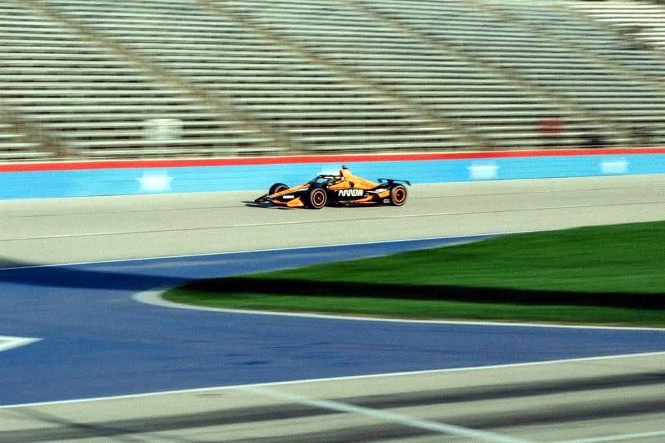 Pato O'Ward fue el quinto más rápido en el óvalo del Texas Motor Speedway durante la calificación.