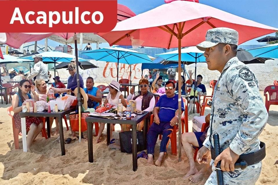 Elementos de la GN vigilaron las playas de Acapulco en Semana Santa.