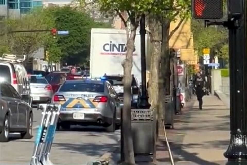 El tiroteo se registró en la zona centro de Louisville, Kentucky.