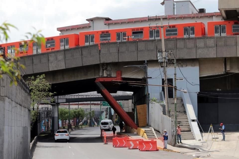 Contrario a las advertencias del Sindicato del Metro, acerca de riesgos en la L9, Sheinbaum afirmó que no existen y defendió que la zona tiene hundimientos diferenciales, como otras zonas de la Ciudad.