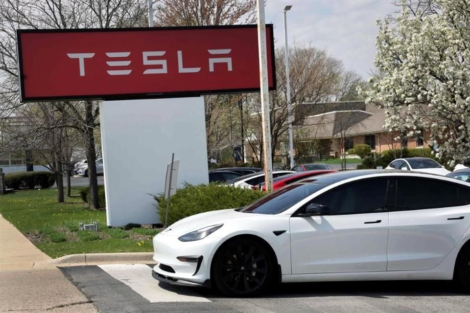 Varias rondas de reducciones de precios en los primeros meses del año pesaron en los resultados del primer trimestre de Tesla.