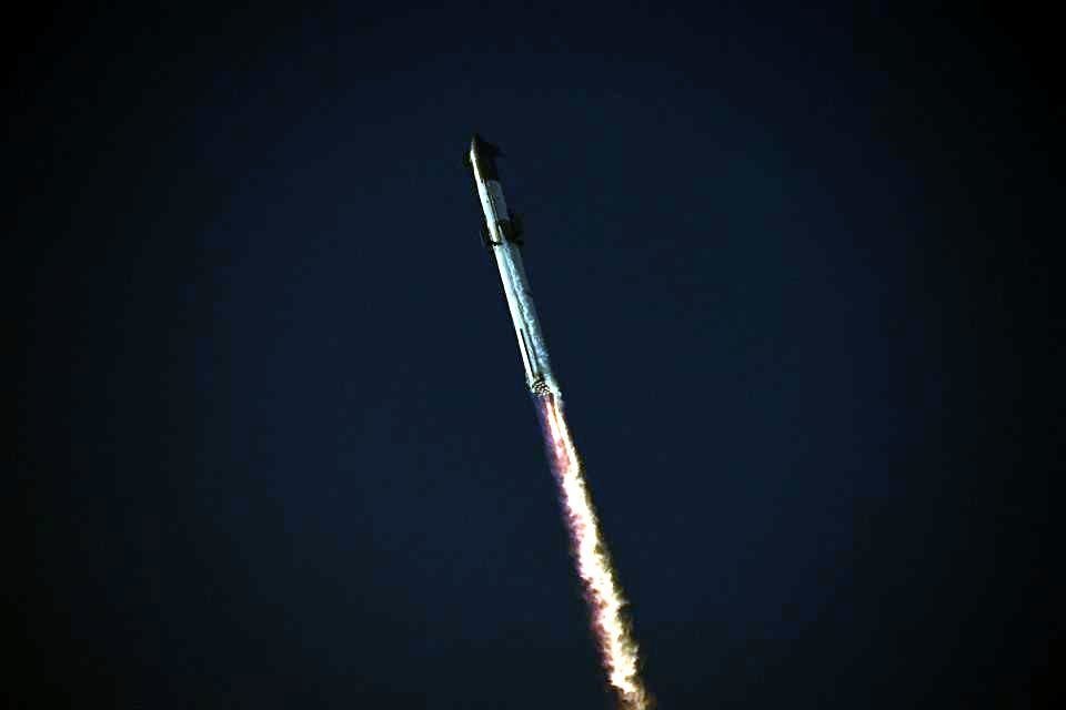 El Starship de SpaceX, el cohete más potente de la historia, explotó minutos después de su lanzamiento.