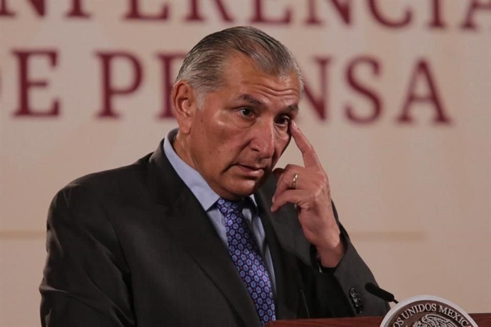 Adán Augusto López encabezó la conferencia de prensa.