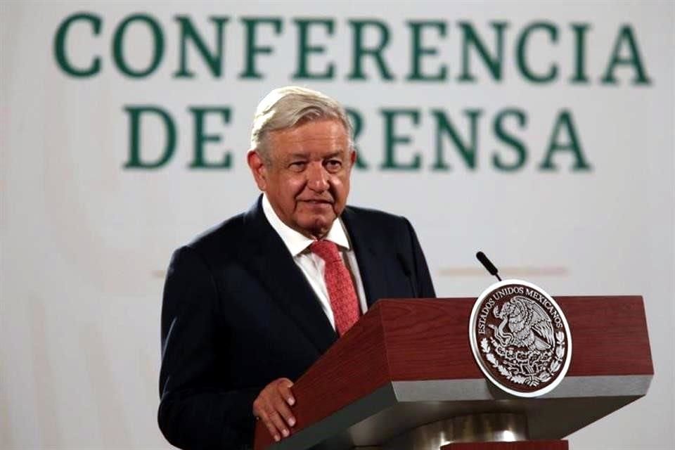 El Presidente Andrés Manuel López Obrador durante su conferencia tras las elecciones intermedias de ayer.