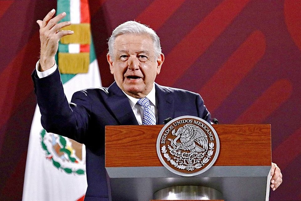 El Presidente de la República vulnera equidad de comicios de Coahuila y Edomex, juzgaron ayer en resolutivos separados el TEPJF y el INE.