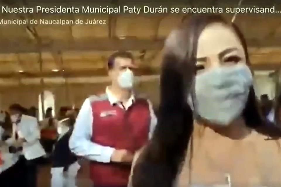 La aplicación de vacunas en Naucalpan, Edomex, sirvió para promocionar a la Alcaldesa morenista Patricia Durán y al Presidente López Obrador.