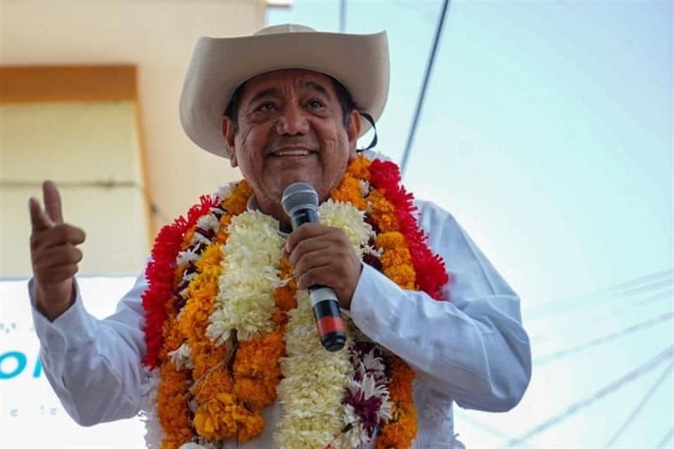 El morenista Félix Salgado dijo que seguirá con protestas para que INE le regrese candidatura en Guerrero, aunque lo califiquen de violento.