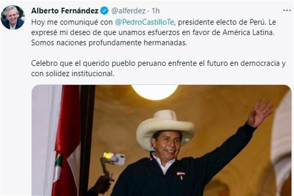 Aunque aun no se anuncia a ganador de elección peruana, Alberto Fernández felicitó a Pedro Castillo y le llamó 'Presidente electo'.