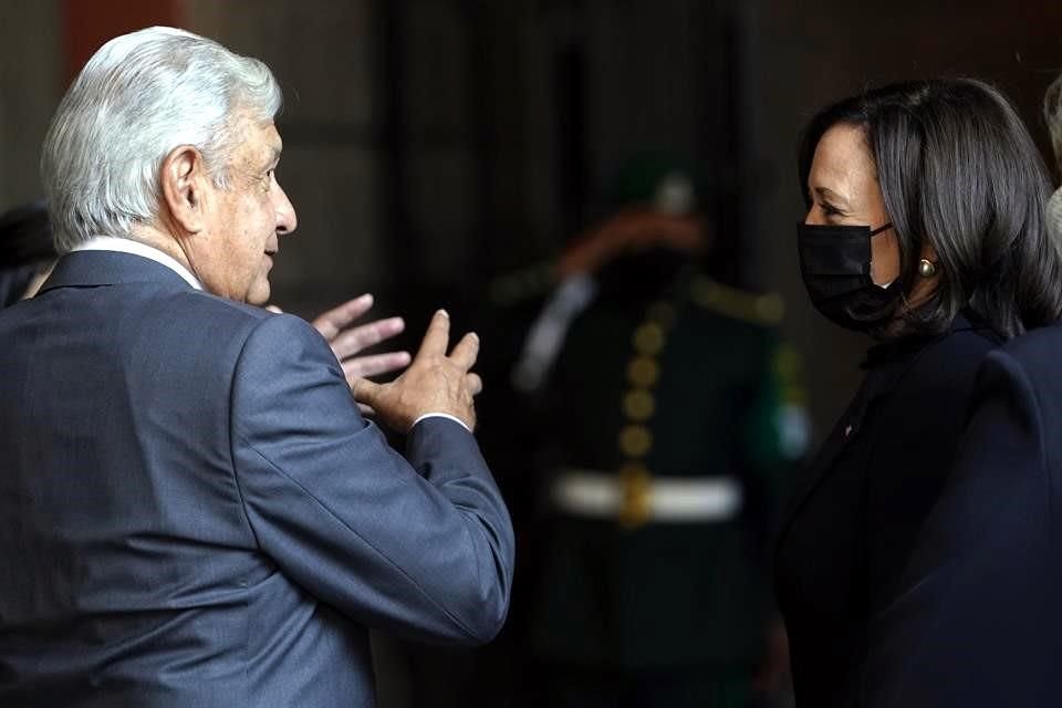 La Vicepresidenta de EU, Kamala Harris, se reunió con López Obrador el martes pasado.