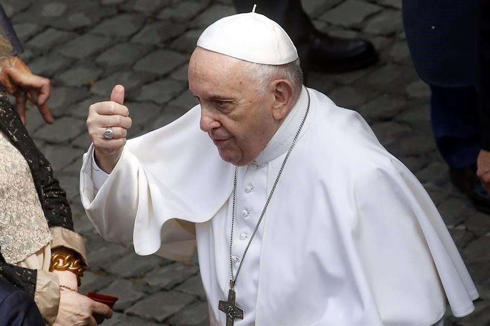 El Papa Francisco aprobó las medidas para evitar el culto a la personalidad.