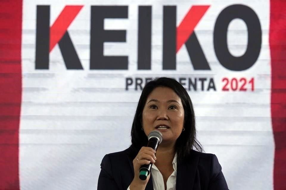 Keiko Fujimori durante una conferencia de prensa con medios extranjeros.