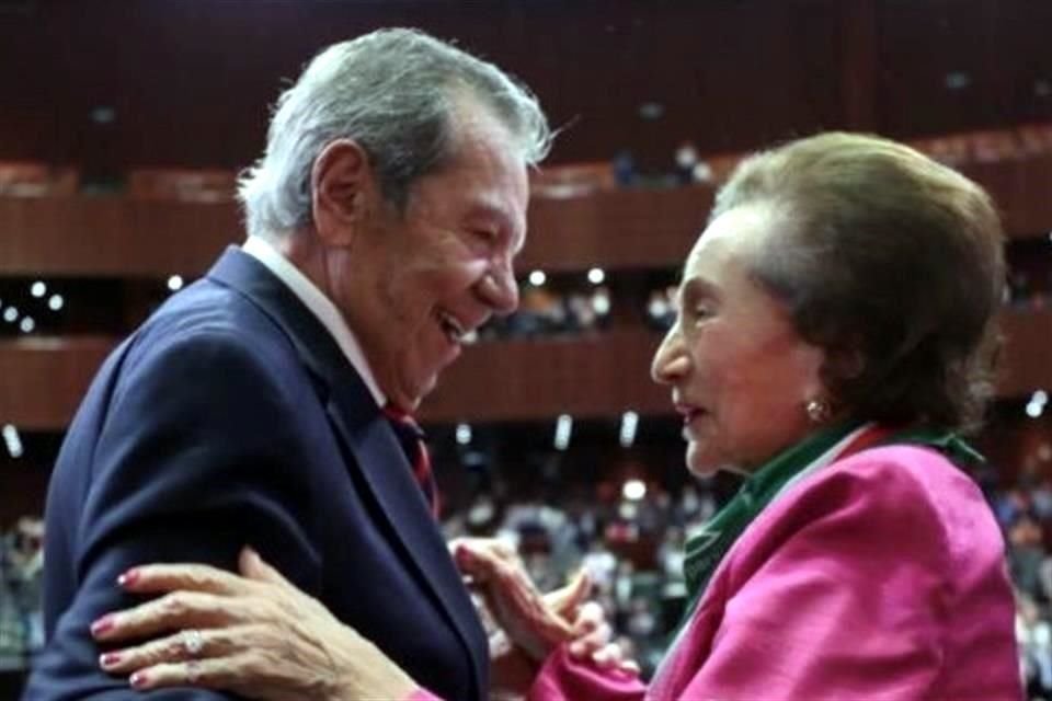 Porfirio Muñoz Ledo e Ifigenia Martínez coincidieron en la creación de la Corriente Democrática del PRI. ¡Gracias por tanto querido hermano!', escribió la senadora.