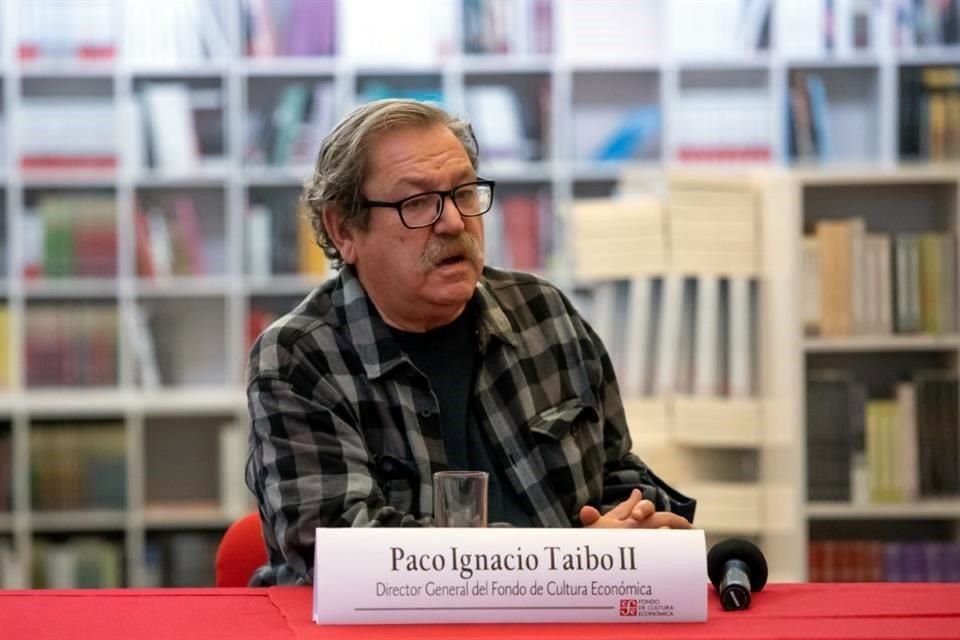 La red de librerías Educal dejará de estar sectorizada en la Secretaría de Cultura para poder alinear su operación con el Fondo de Cultura Económica, que dirige Paco Ignacio Taibo II.