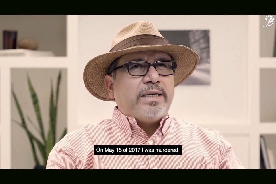 A través de esta campaña, el periodista Javier Valdez, quien fue asesinado en 2017, emitió un mensaje en televisión nacional el Día de Muertos de 2020.
