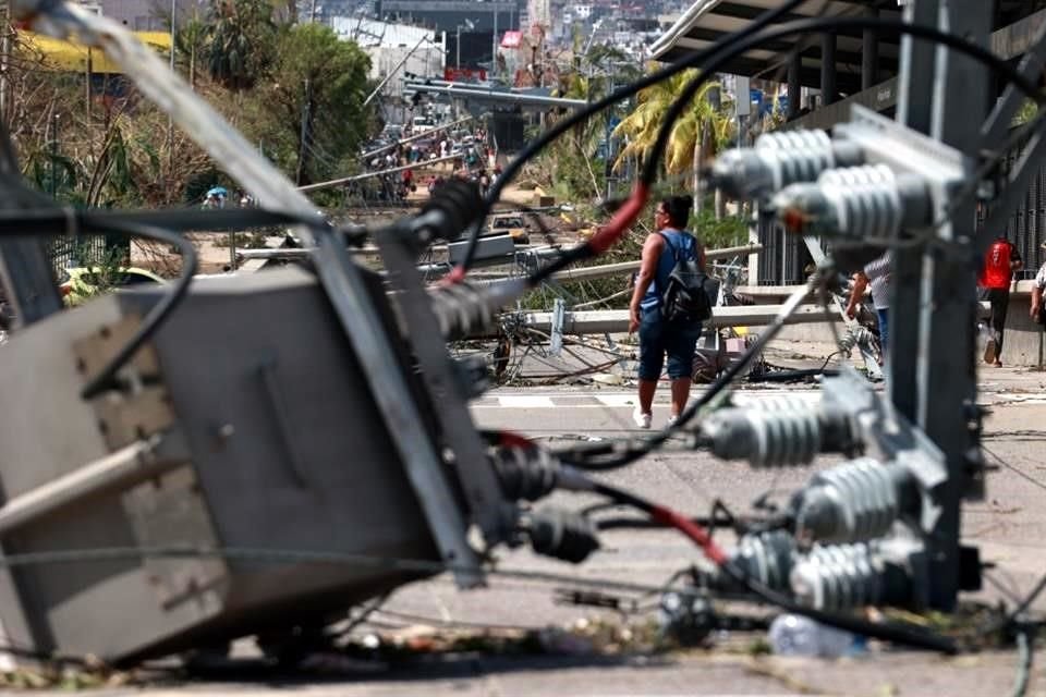 Líder empresarial de Acapulco exigió apoyo a funcionarios del Gobierno federal tras impacto de huracán 'Otis' pues, dijo, lo perdieron todo.