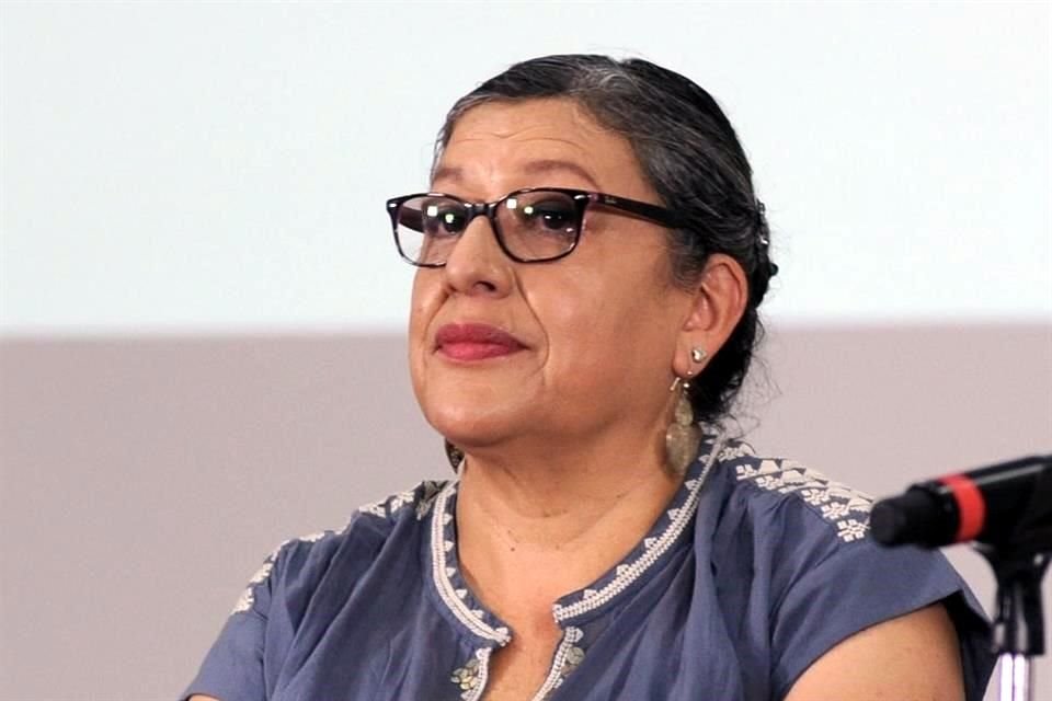 Organizaciones consideraron tardía la renuncia de Reyes, luego que su presencia significó un retroceso en las búsquedas.