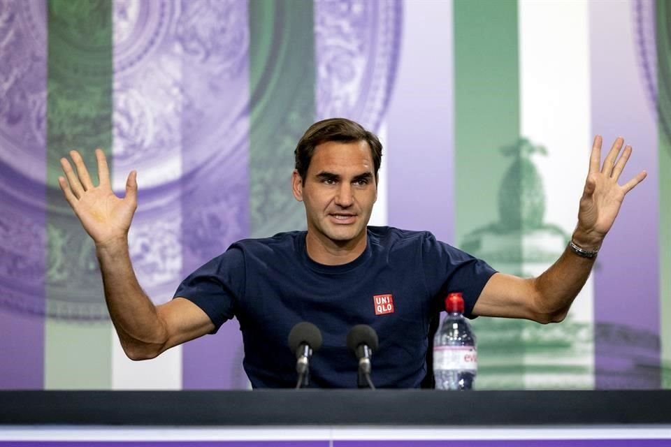 Roger Federer tuvo que dejar Roland Garros para no forzar su cuerpo.