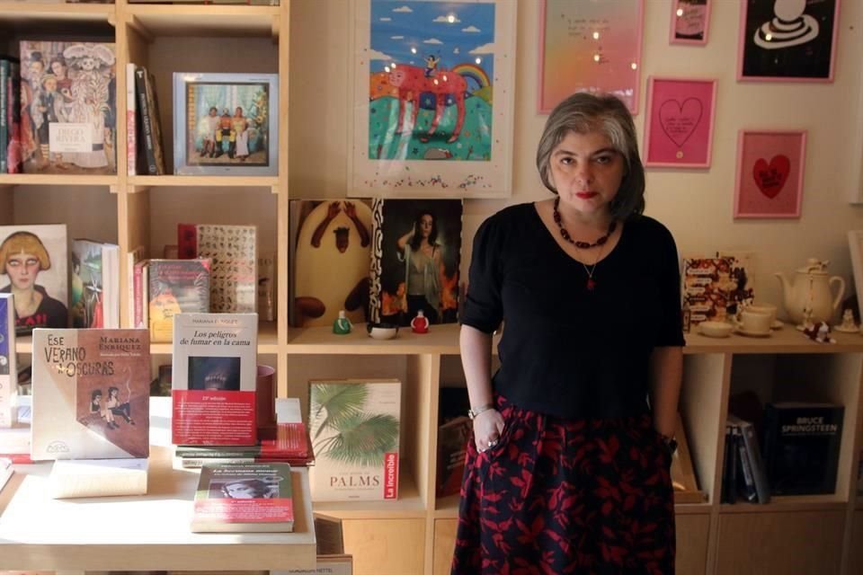 Mariana Enríquez sostuvo una charla con medios mexicanos en La Increíble librería, en la Roma.