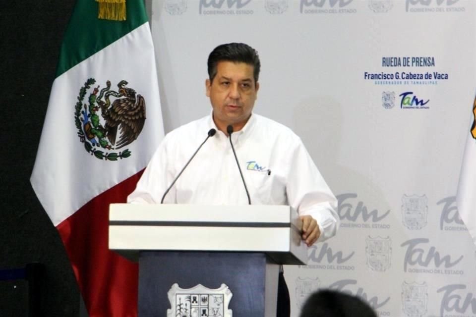El Gobernador Francisco Javier García Cabeza de Vaca encabezó la rueda de prensa esta mañana.