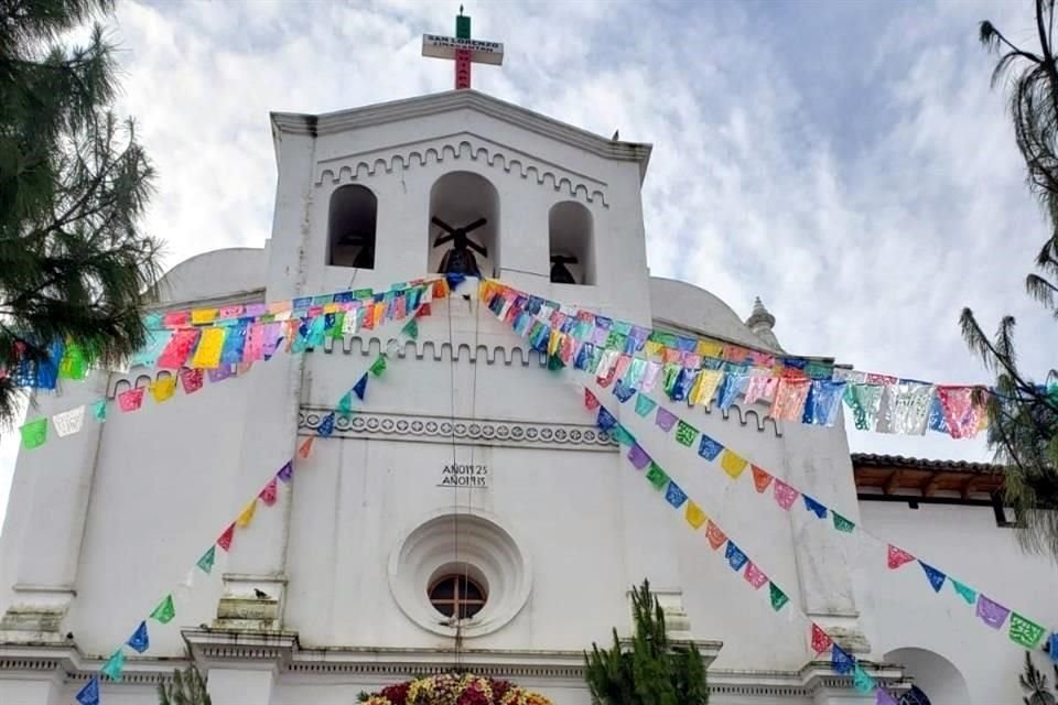 Entre las últimas entregas de inmuebles restaurados figura el Templo de San Lorenzo Mártir en Zinacantán, Chiapas.