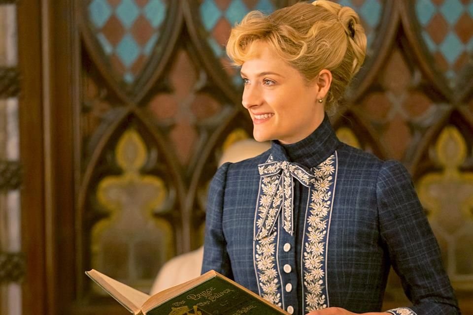 Louisa Jacobson, la hija menor de Meryl Streep, estelariza 'The Gilded Age', que este domingo concluye su segunda temporada.