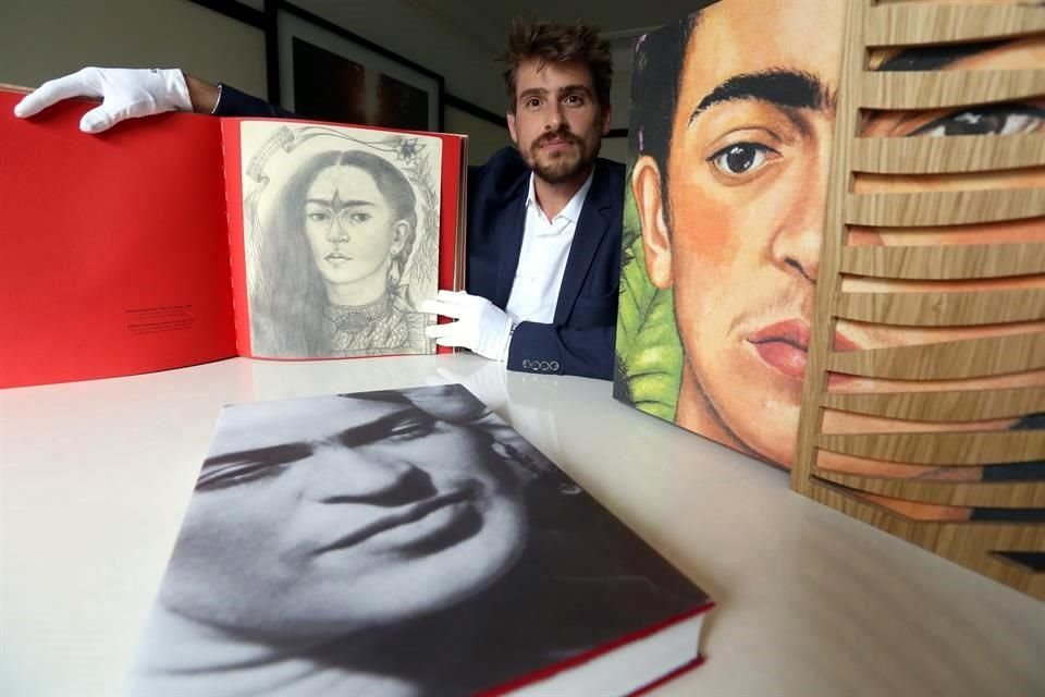 Marc Buil, director de Artika, celebra la guía para el proyecto de la historiadora del arte Helga Prignitz-Poda, una de las mayores especialistas en Frida Kahlo.