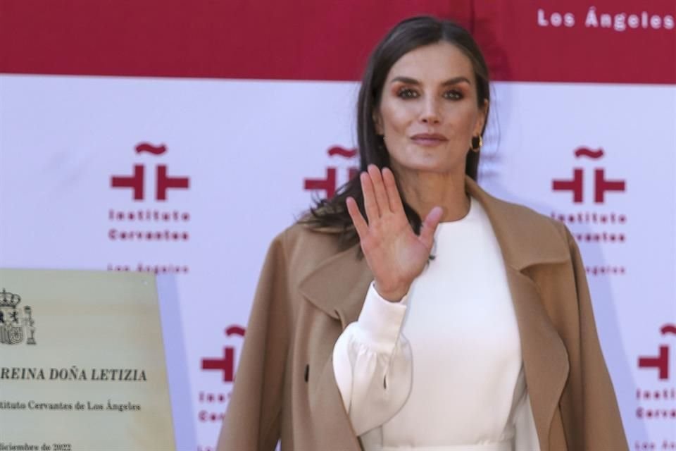 Despidieron al comunicador Jaime Peñafiel, tras 20 años en el diario español 'El Mundo', tras emitir comentarios contra la Reina Letizia.