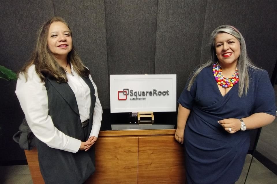 Angélica Figueroa, directora de marketing de la agencia Toga (izquierda) y Andrea Padilla, fundadora y CEO de Square Root Marketing Services.