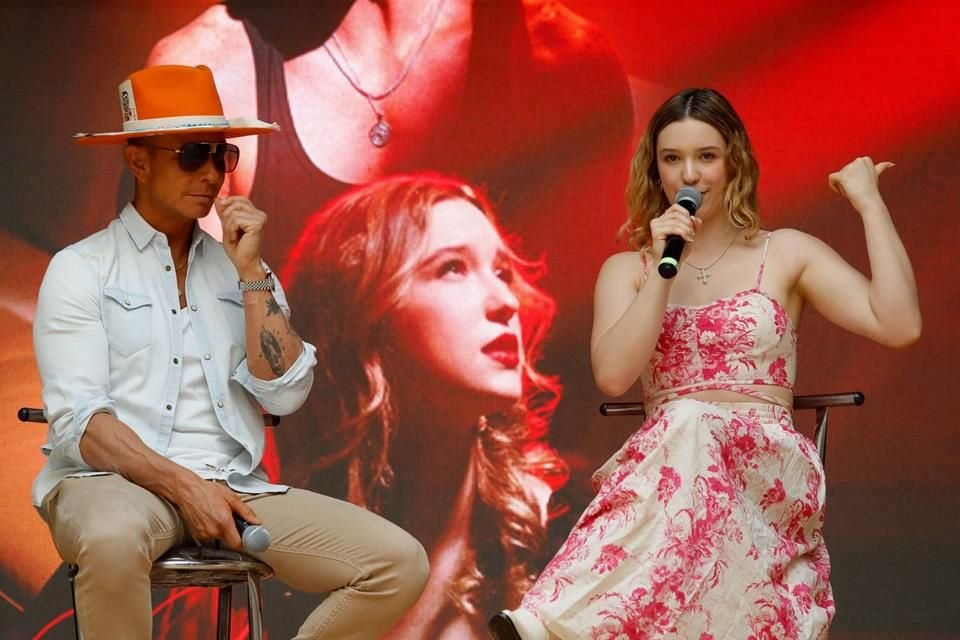 Padre e hija lanzaron el pasado 8 de marzo el sencillo 'Amor Maldito'.