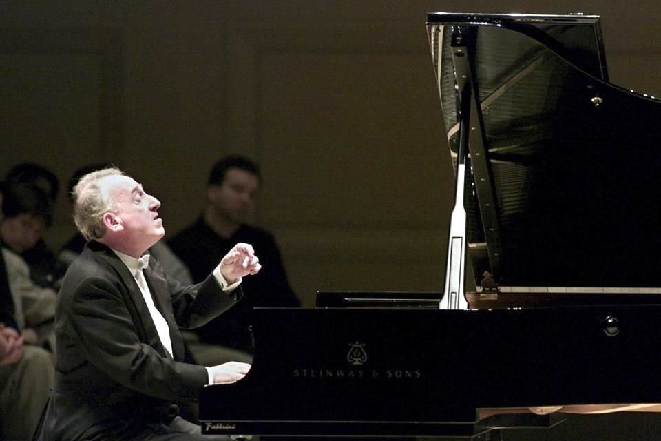 La Scala calificó al pianista como 'uno de los grandes músicos de nuestro tiempo'. En la imagen, durante un concierto en el Carnegie Hall de New York en marzo de 2001.