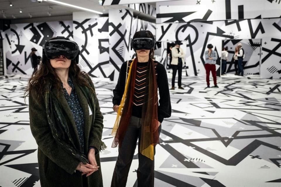 Los visitantes a la muestra 'París 1874: Inventar el impresionismo', podrán recorrer la capital francesa de esa época con ayuda de la realidad virtual.
