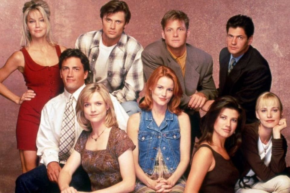 La famosa serie de los 90, 'Melrose Place' está en desarrollo bajo la producción de CBS.