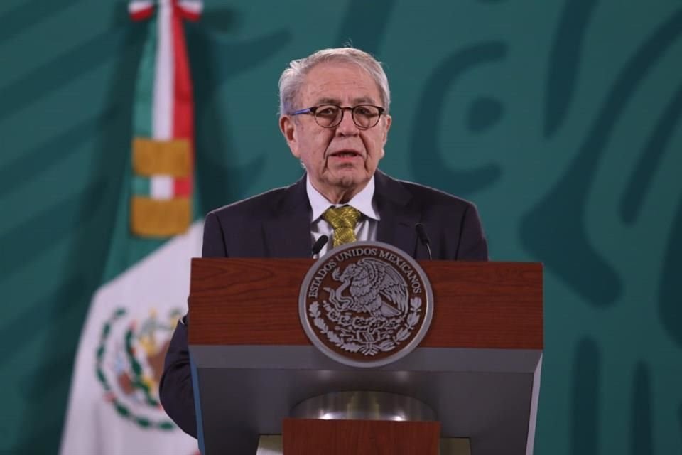 Jorge Alcocer, Secretario de Salud.