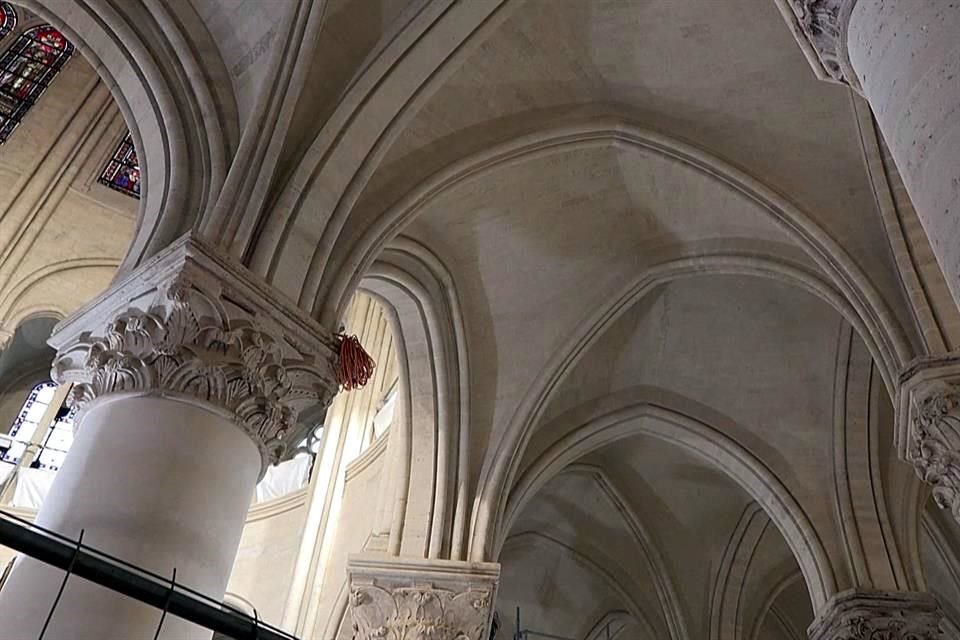 La limpieza ha permitido devolver a la catedral una luminosidad desconocida en la memoria reciente.
