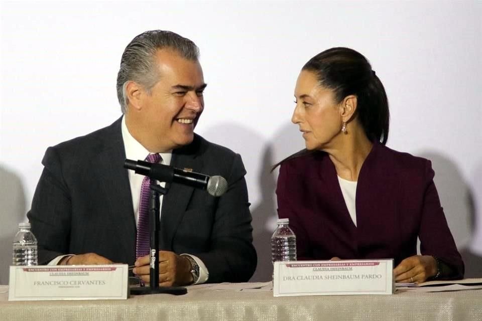 Francisco Cervantes, presidente del CCE, y Claudia Sheinbaum, candidata de Morena a la presidencia.